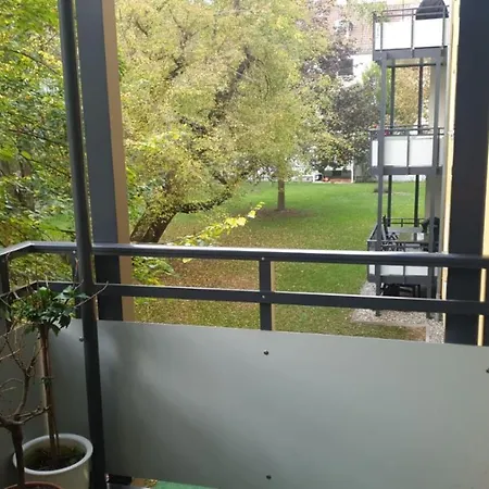 アパート Moderne, Gemutliche Ferienwohnung Oberstadt Mit Wlan Und Parkplatz For Business And Family