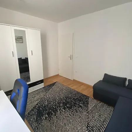 Moderne, Gemutliche Ferienwohnung Oberstadt Mit Wlan Und Parkplatz For Business And Family マインツ