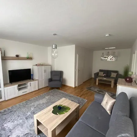 Moderne, Gemutliche Ferienwohnung Oberstadt Mit Wlan Und Parkplatz For Business And Family アパート