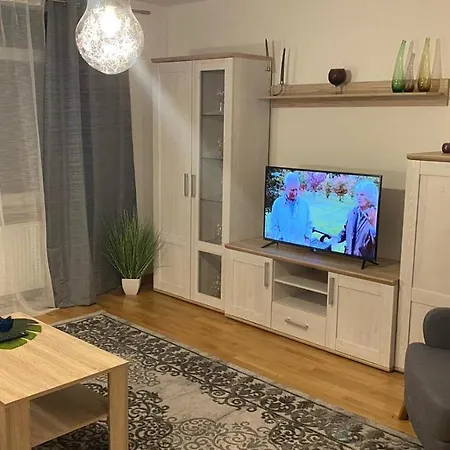 アパート Moderne, Gemutliche Ferienwohnung Oberstadt Mit Wlan Und Parkplatz For Business And Family