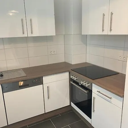 アパート Moderne, Gemutliche Ferienwohnung Oberstadt Mit Wlan Und Parkplatz For Business And Family マインツ